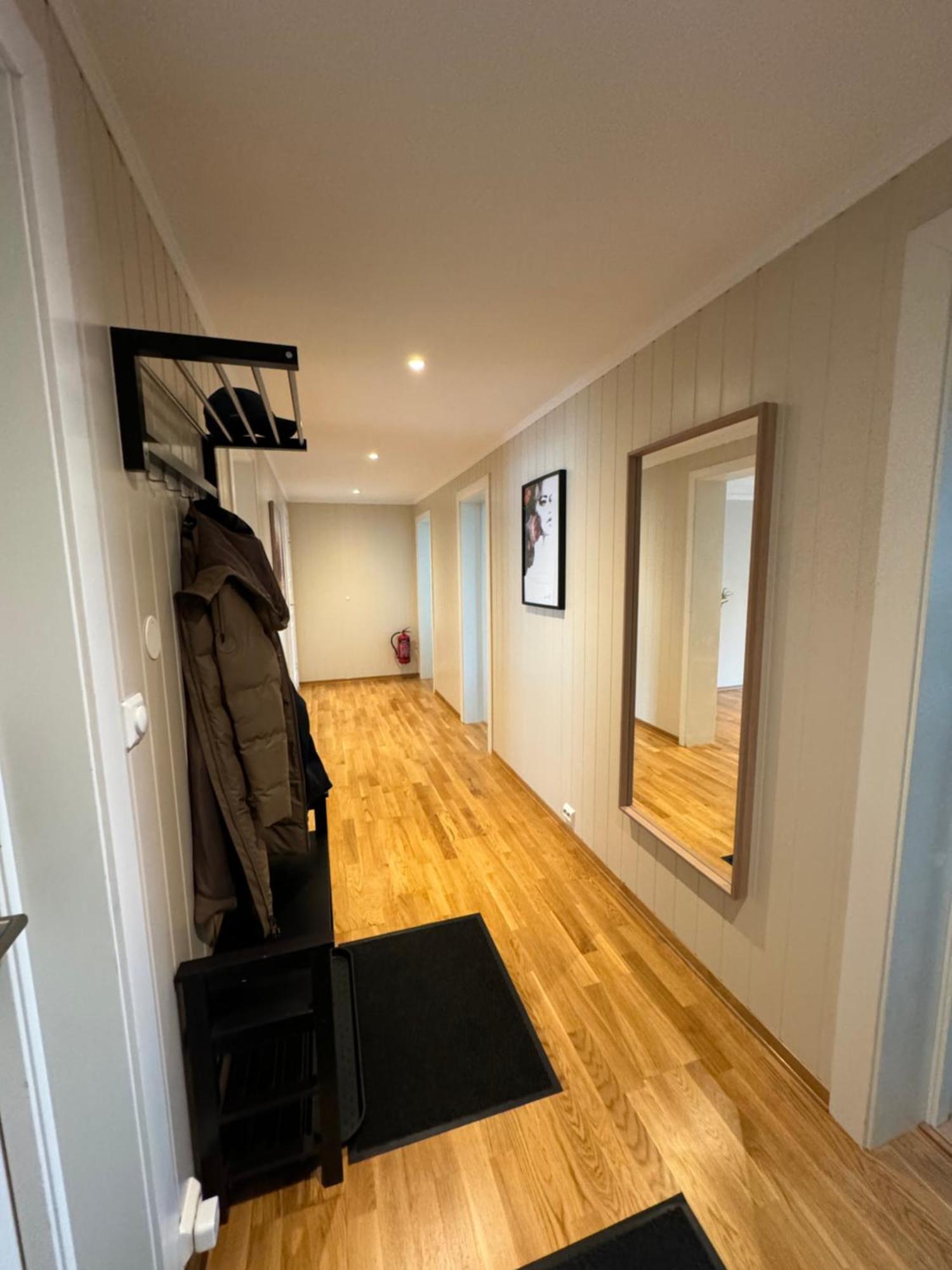 Charming 3-Bedroom Apartment In The Heart Of Kristiansund Exterior photo